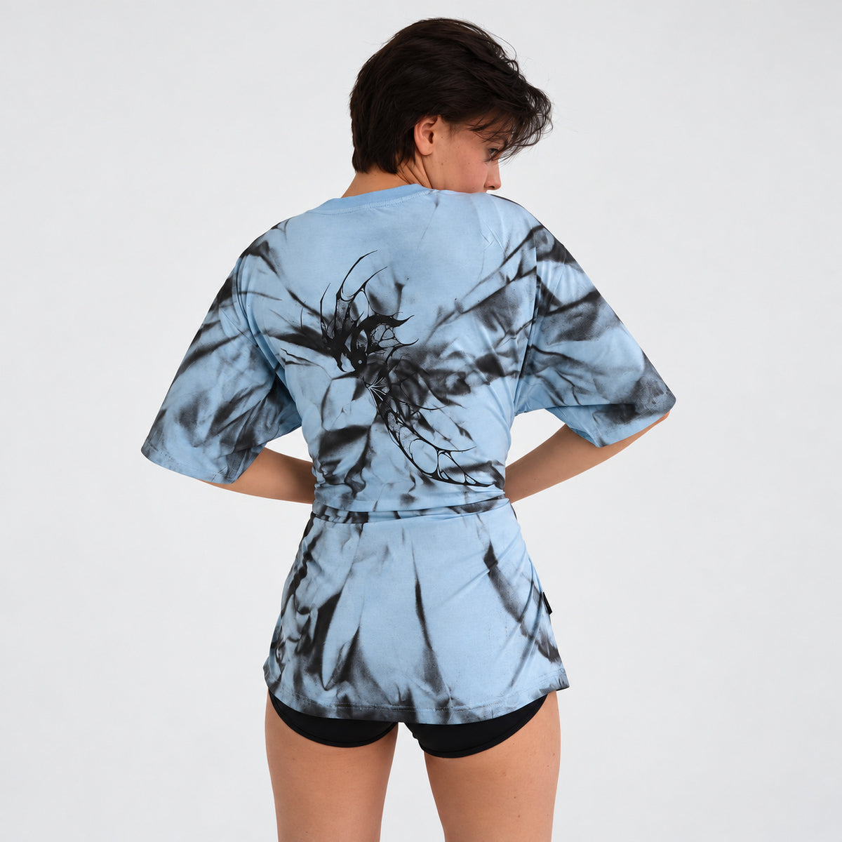 Кастомна футболка BatCat BLUE ASH, спинка з чорною графікою
